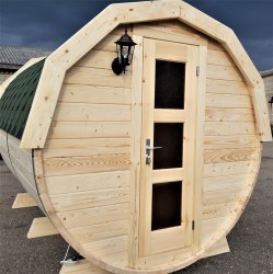 Runde sauna mit Innenterrasse und zwei Bänke. 'Barile L-3.0'